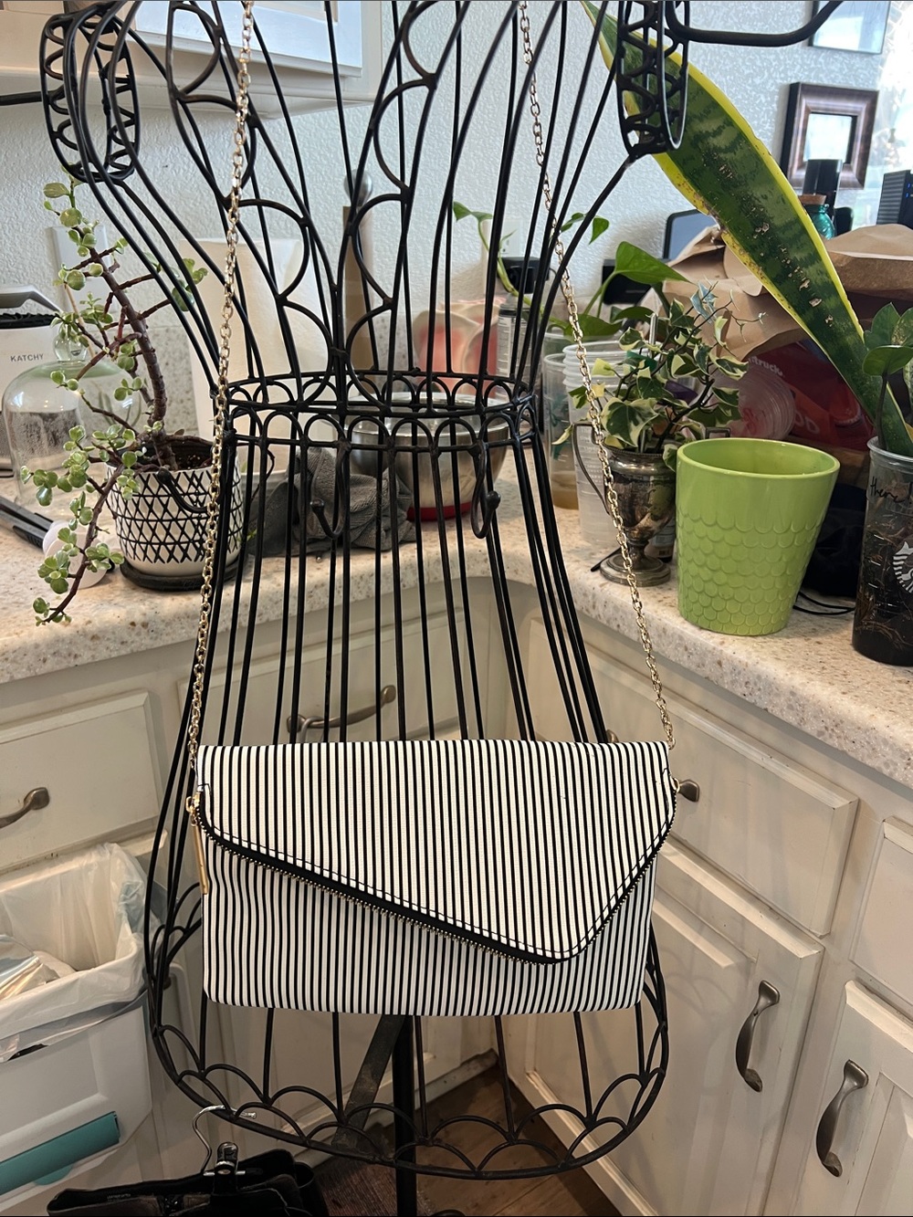 ✨ NWOT Urban Expressions Striped Envelope Crossbody Clutch Bag ✨